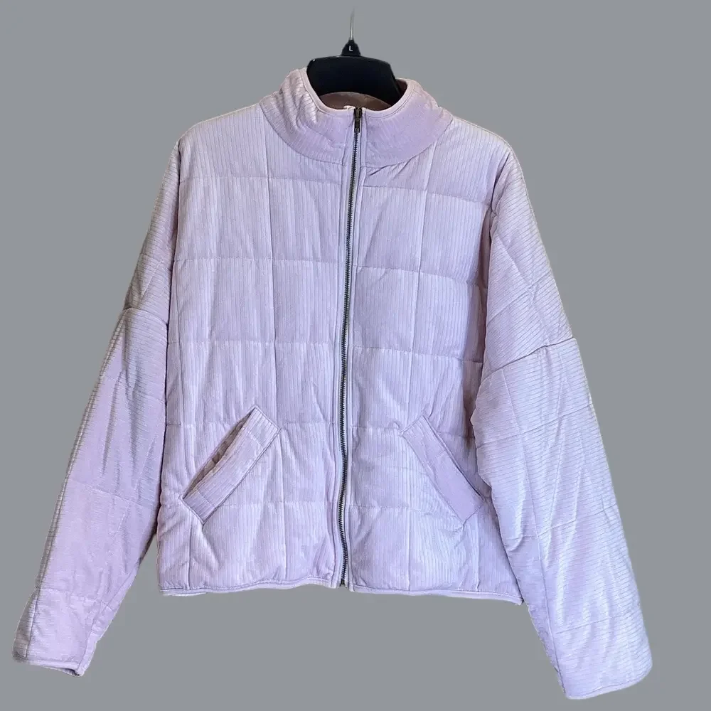 Forever 21 super soft Pink Quilted Jacket. Women’s size large, ❗️NEW with tags